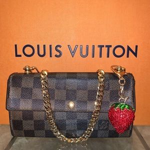 Louis Vuitton Damier crossbody wallet w/strawberry